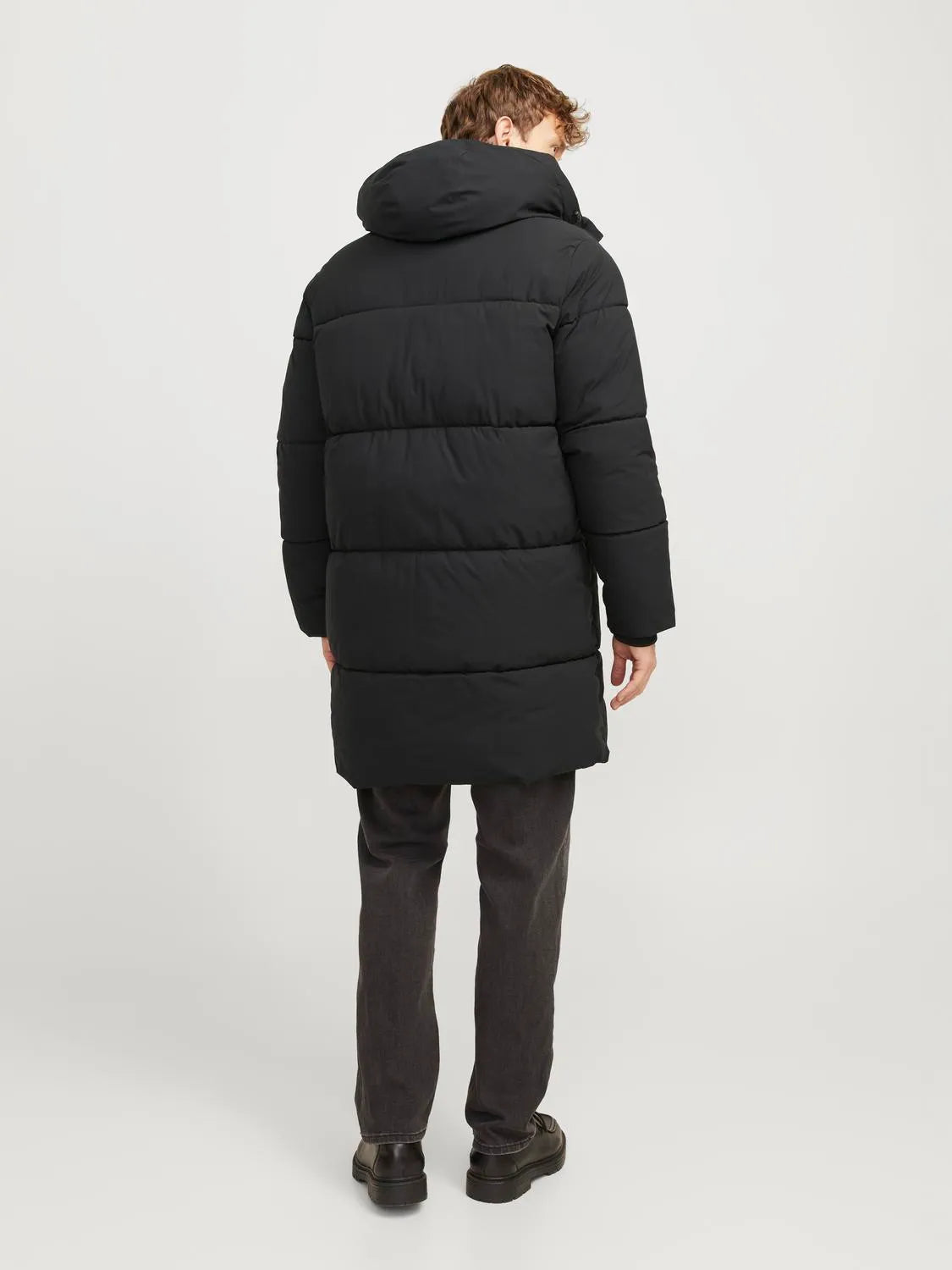 CHAQUETA ACOLCHADA CON CAPUCHA JACK & JONES 12260440