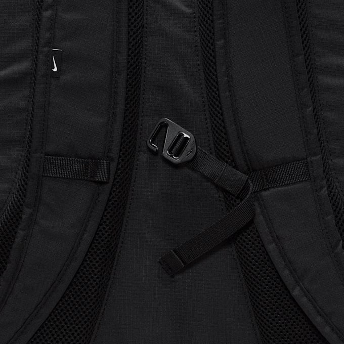 MOCHILA NIKE UNISEX HJ8200