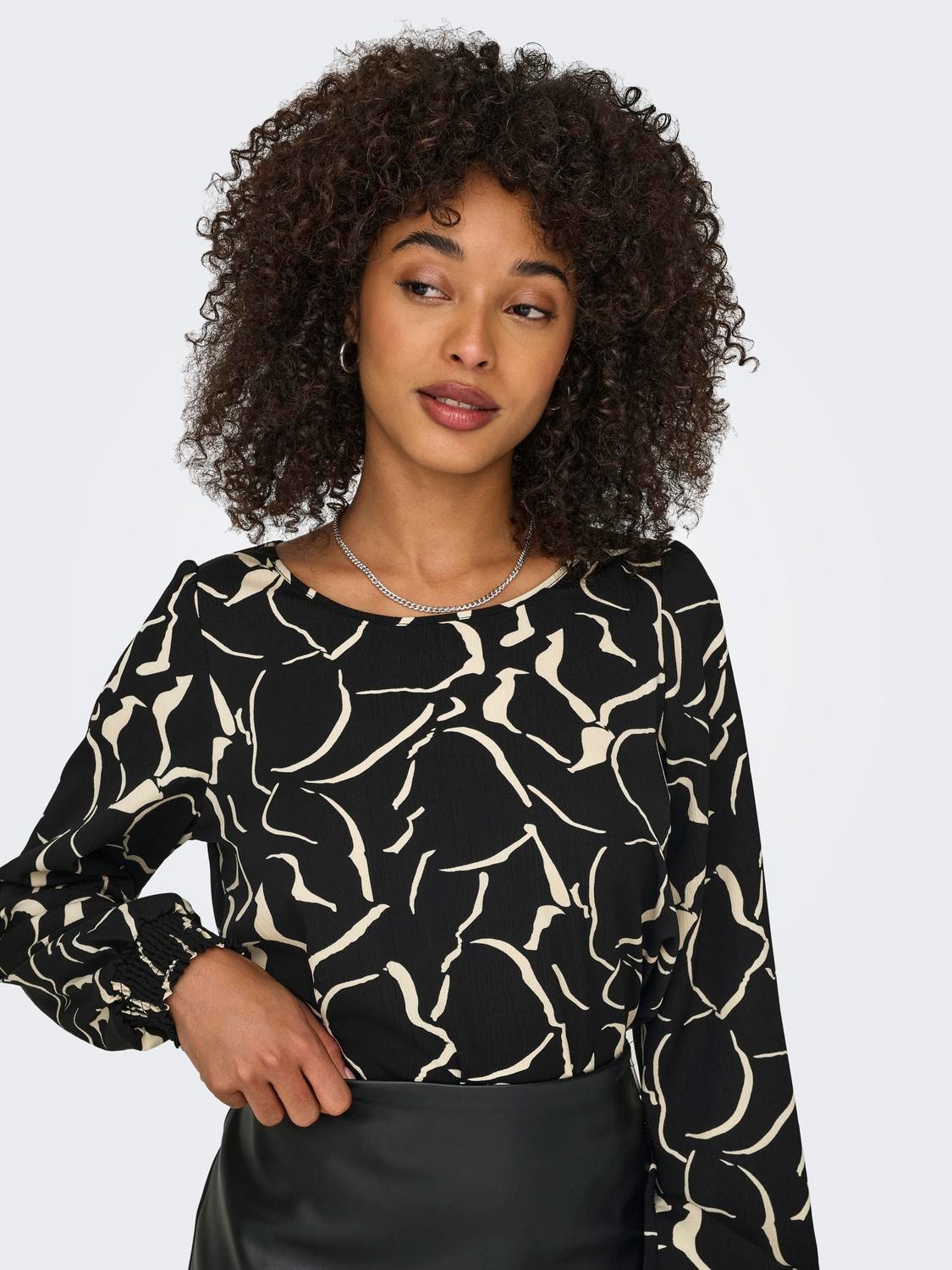 TOP MANGA LARGA ESTAMPADO MUJER ONLY 15332214