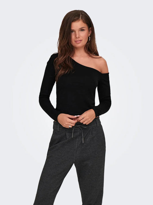 TOP CUELLO ASIMETRICO MANGA LARGA ONLY 15344398