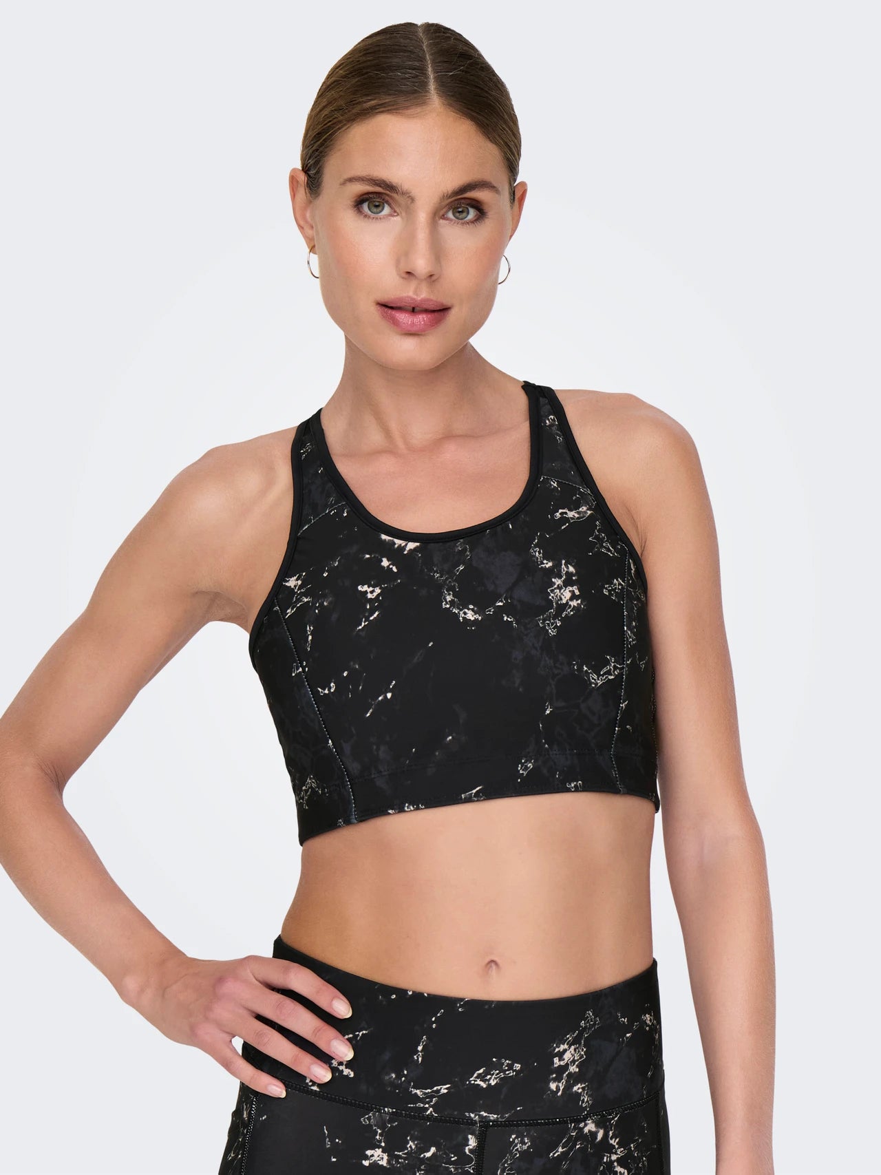 TOP DEPORTIVO ONLY MUJER 15324415