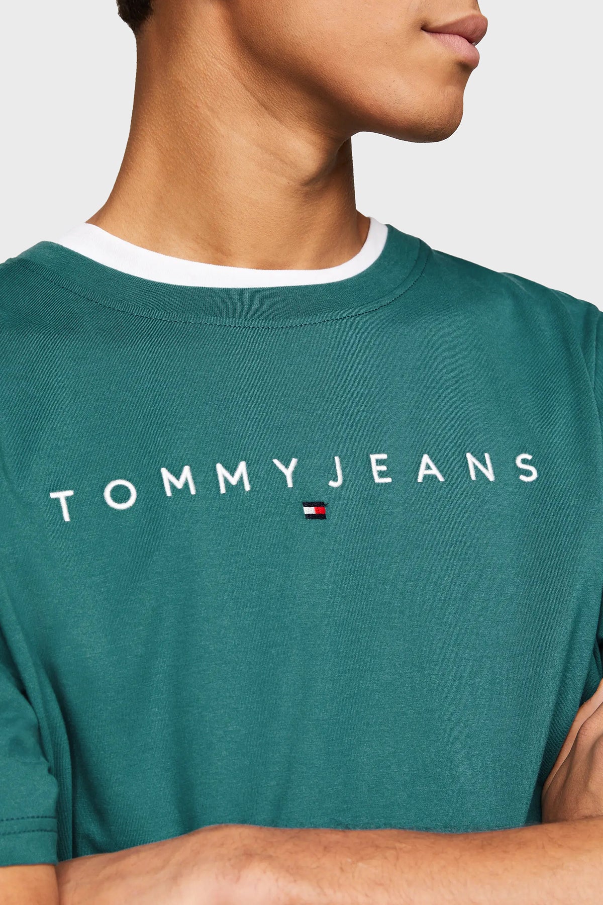 CAMISETA TOMMY JEANS DM0DM17993 CT0