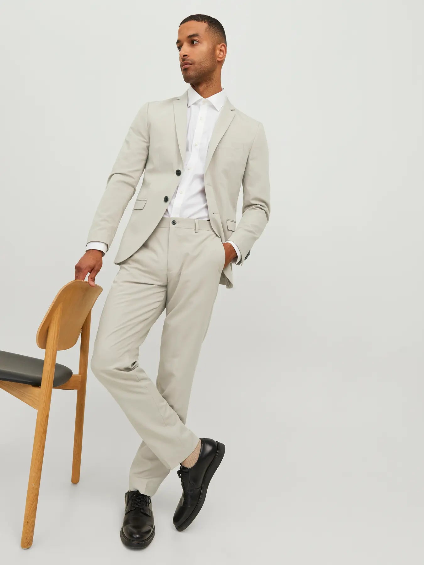 TRAJE CHAQUETA SASTRE ENTALLADO HOMBRE JACK & JONES 12181339